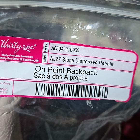 Thirty One. On Point Backpack - Picture 2 of 3